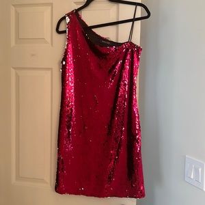 Elegant Red Sequin One-Shoulder Dress
